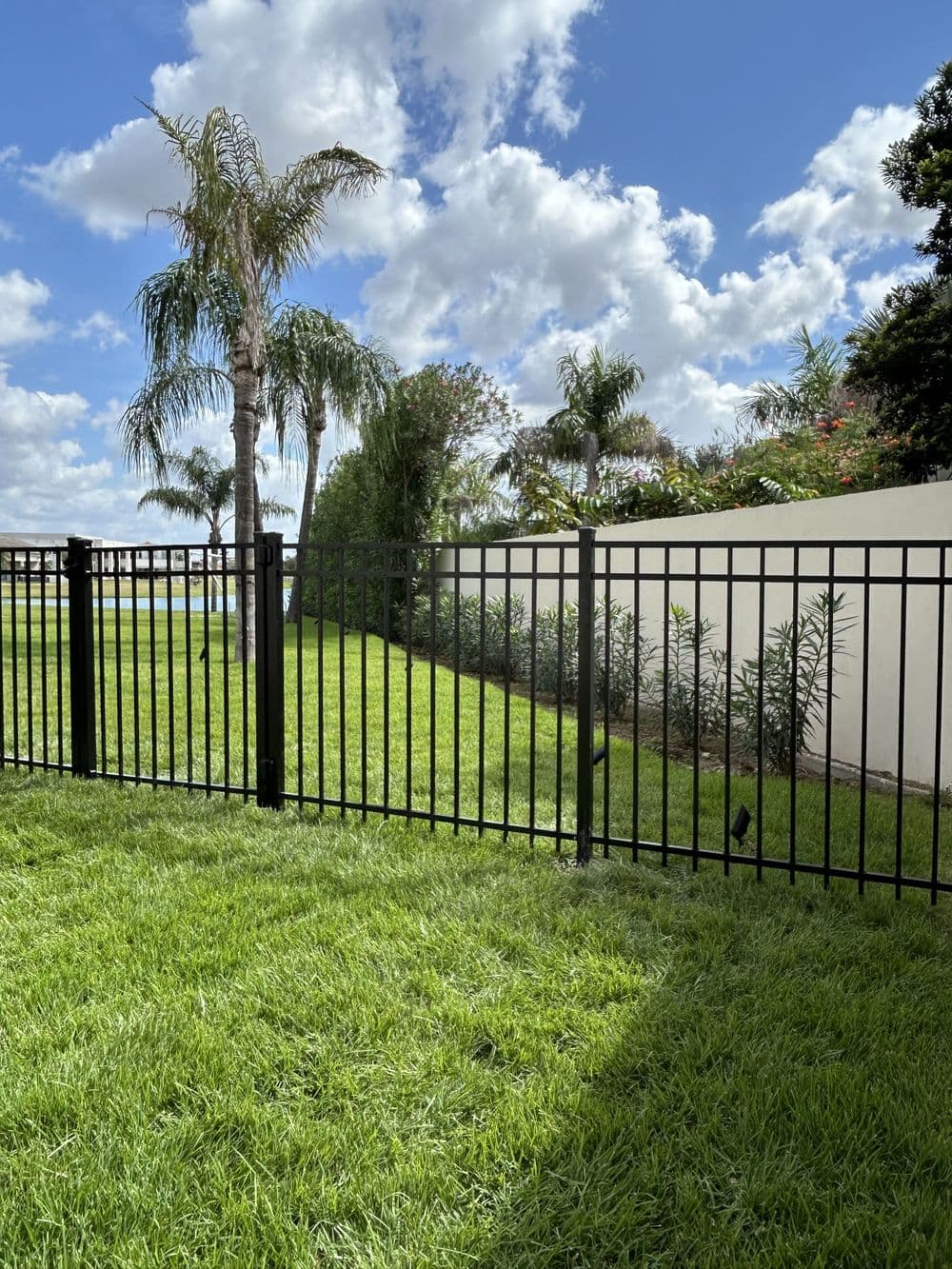 Aluminum Fences image