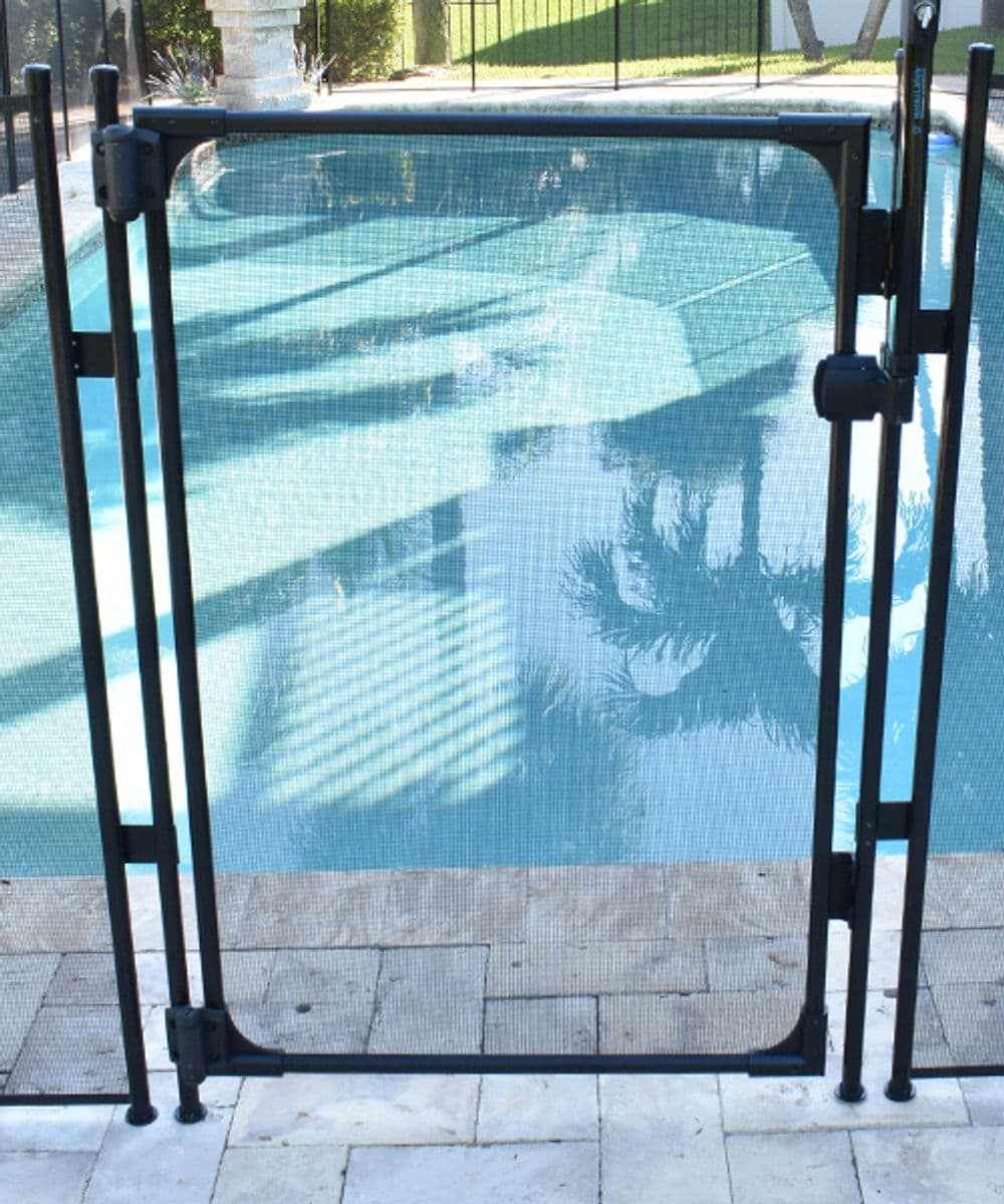 Gallery photos for Pool Fences: Image #2