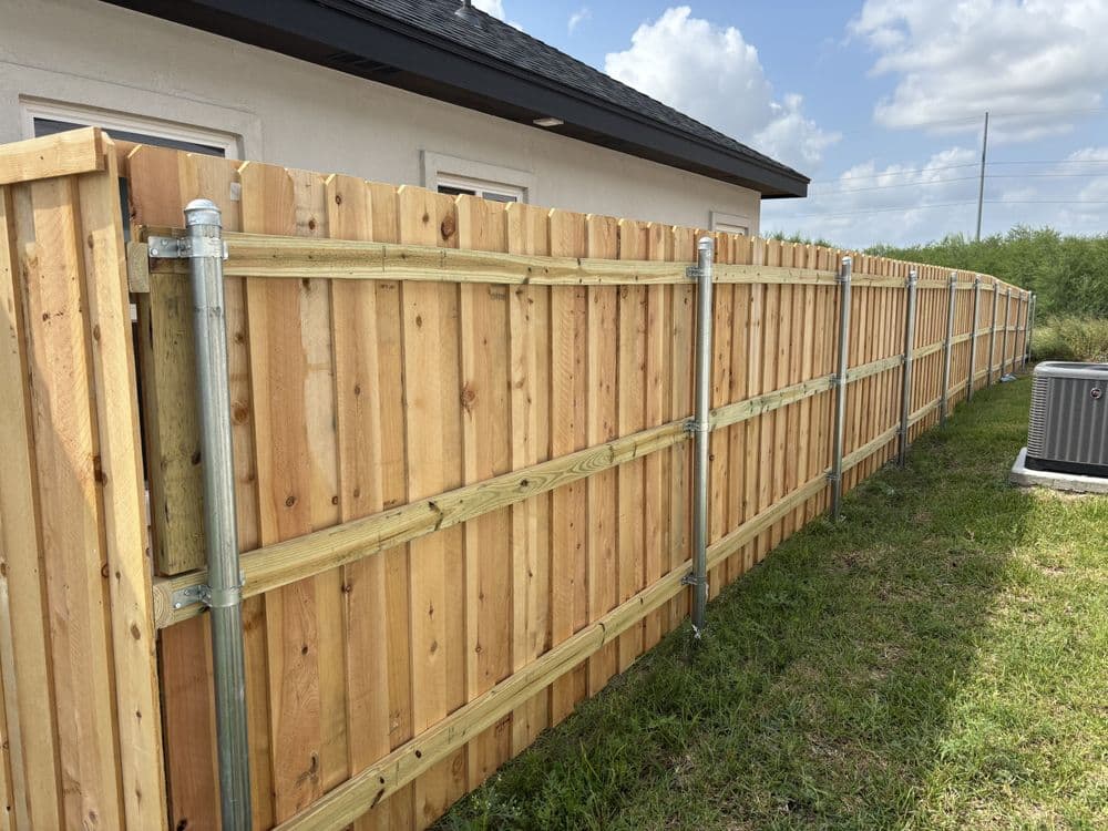 Gallery photos for Wood Privacy Fences: Image #7